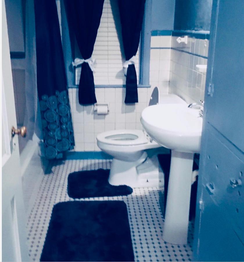 Best Deal In Town! Entire 1 Bedroom Apartment 59 Montgomery Dış mekan fotoğraf